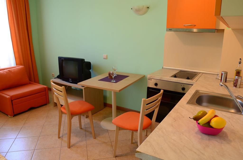 Royal Sun Aparthotel Слънчев бряг Екстериор снимка