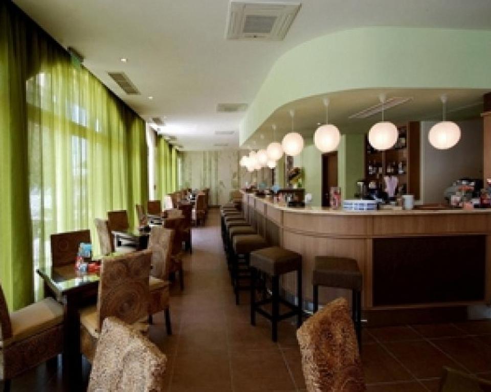 Royal Sun Aparthotel Слънчев бряг Екстериор снимка